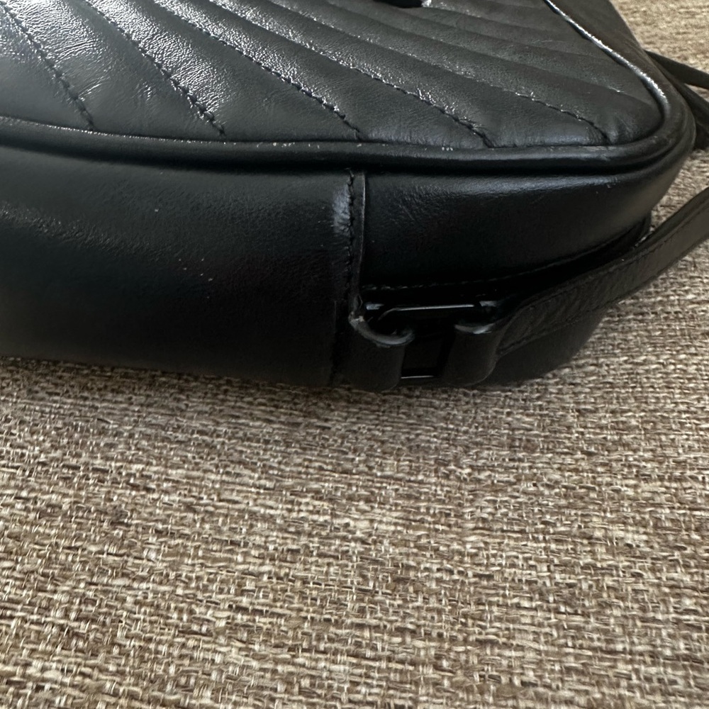 Yves Saint Laurent Black Chevron Leather Lou Camera Monogram Purse Bag YSL - Picture 6 of 13